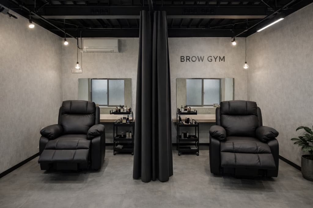 BROW GYM サロン内装